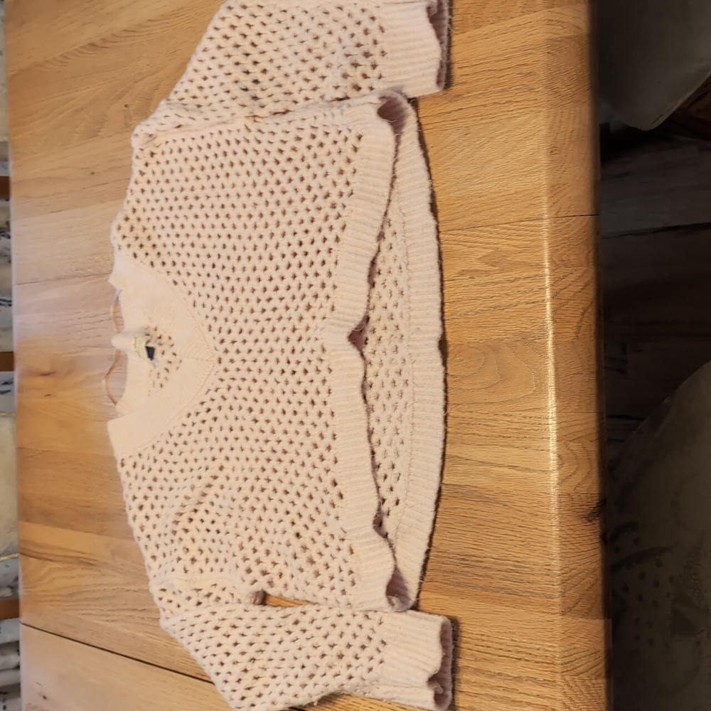 Universal thread sweater